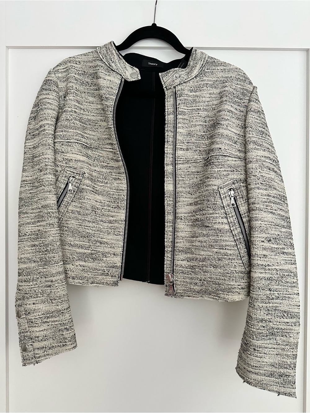 Theory Tweed Zip-Front Cropped Jacket in Ivory/Black